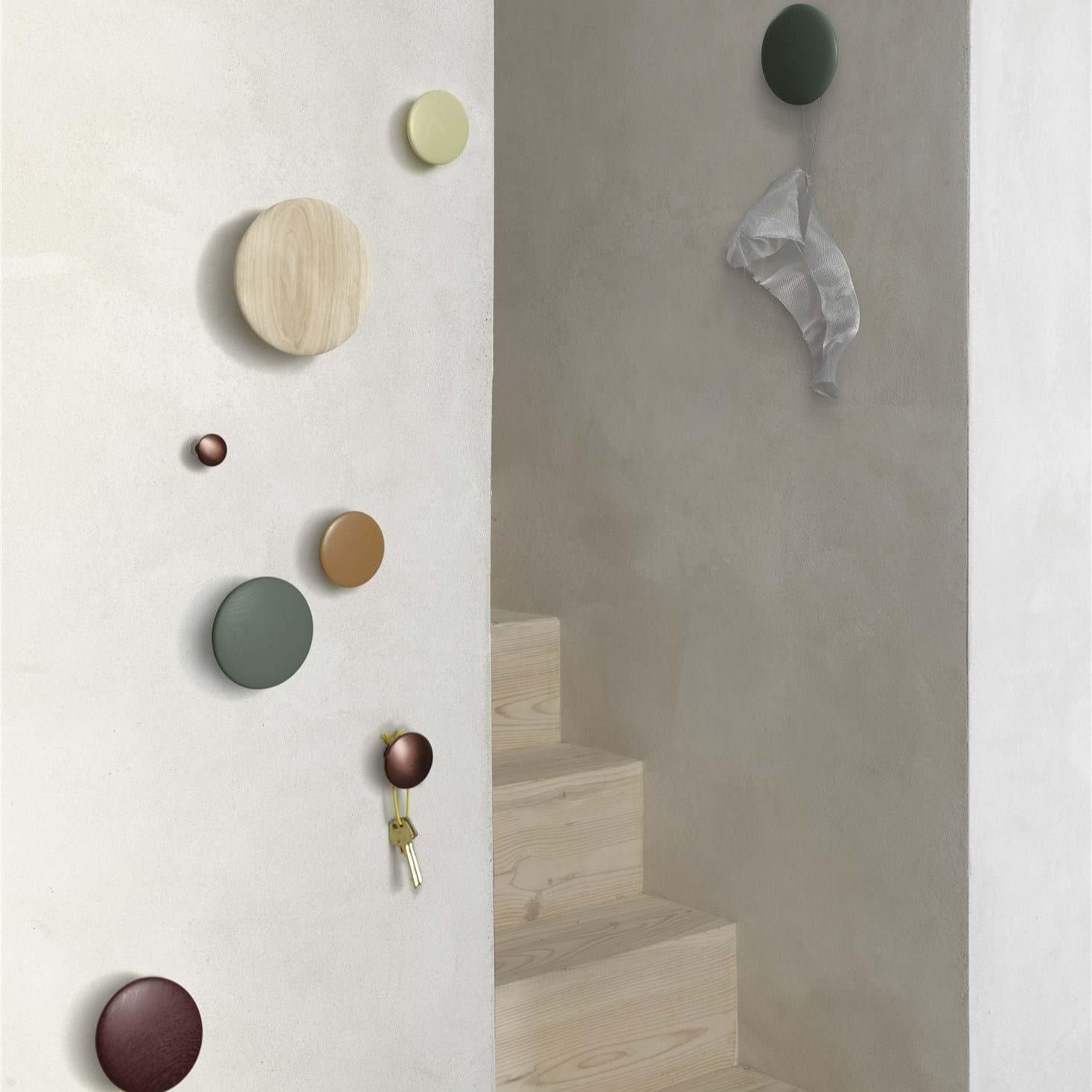 The Dots X-Small från Vålamagasinet Galgar och hängare, Muuto, Image-3