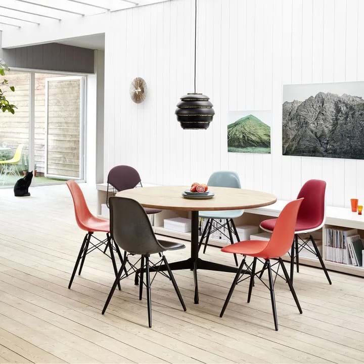 Eames Plastic Side Chair RE DSW - Black Maple från Vålamagasinet Matstolar, Vitra, Image-2