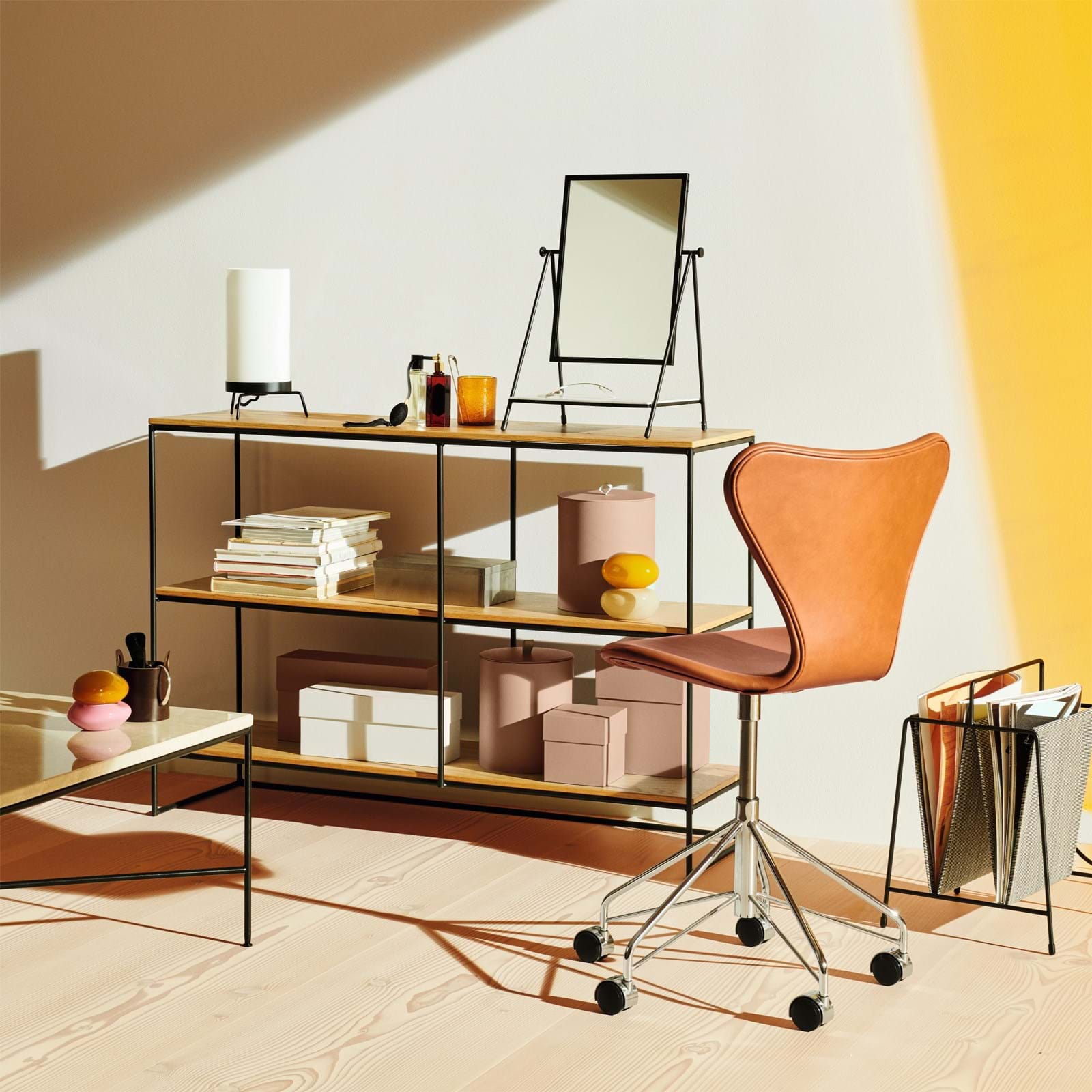 Sjuan 3117 Kontorsstol Helklädd från Vålamagasinet Skrivbordsstolar, Fritz Hansen, Image-4