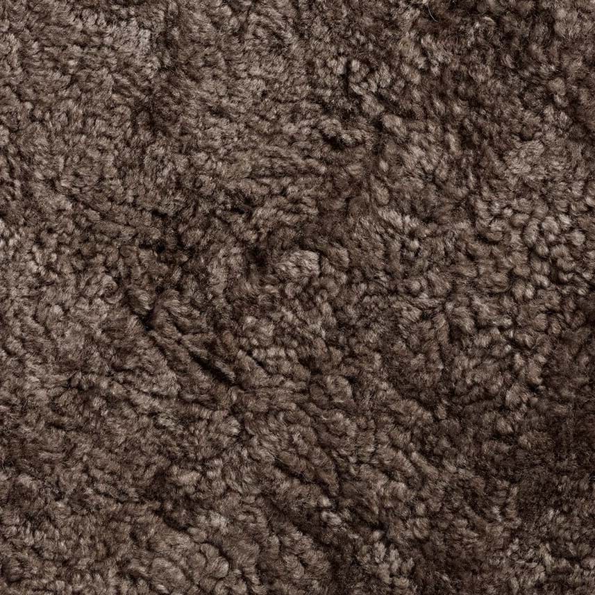 Domus Fåtölj Sheepskin från Vålamagasinet Fåtöljer, Dux, Image-1