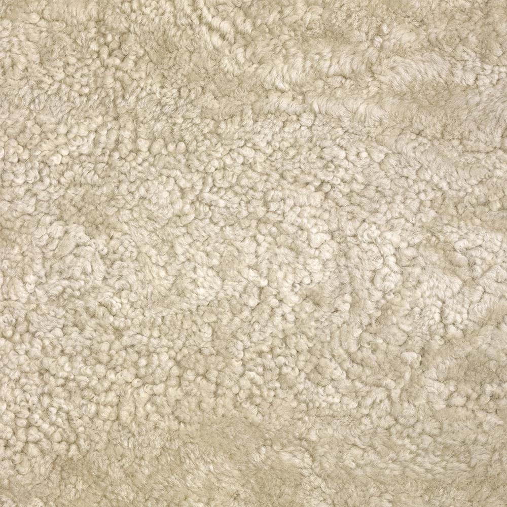 Domus Fåtölj Sheepskin från Vålamagasinet Fåtöljer, Dux, Image-1