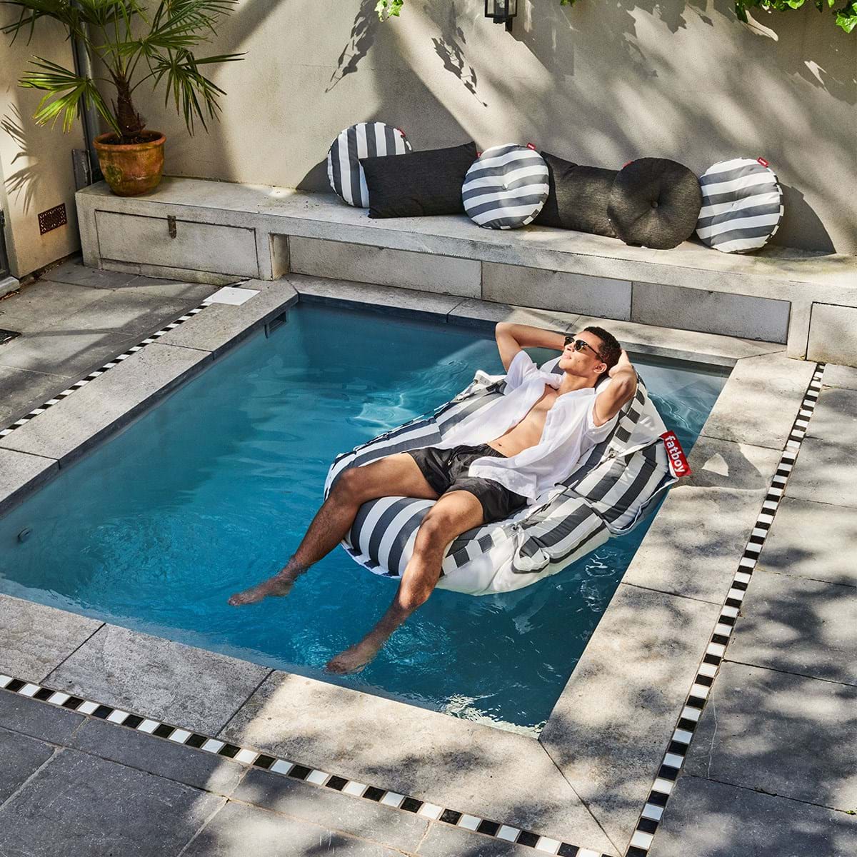 Circle Pillow Outdoor från Vålamagasinet Utomhustextilier, Fatboy, Image-2