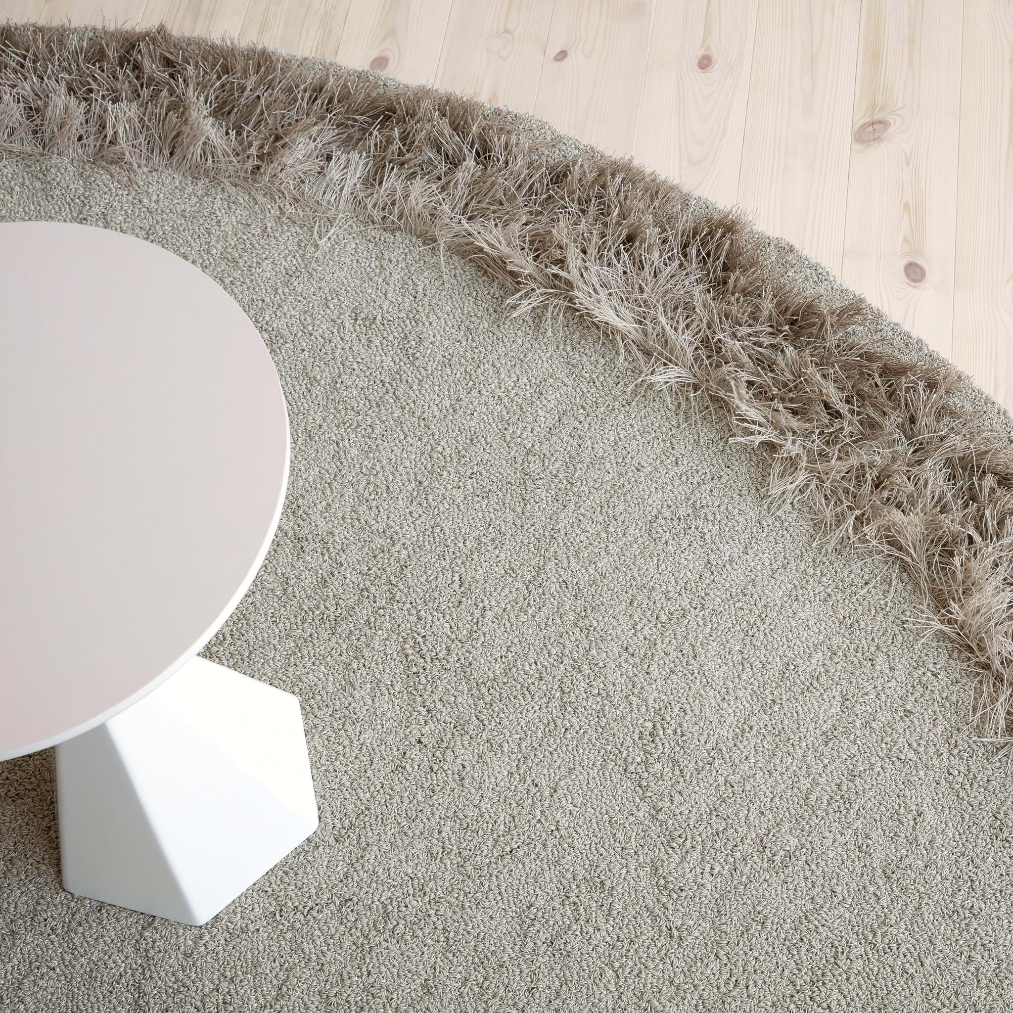Feather Ø240 från Vålamagasinet Övriga mattor, Kasthall, Image-3