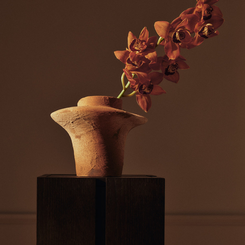 Evio Vase