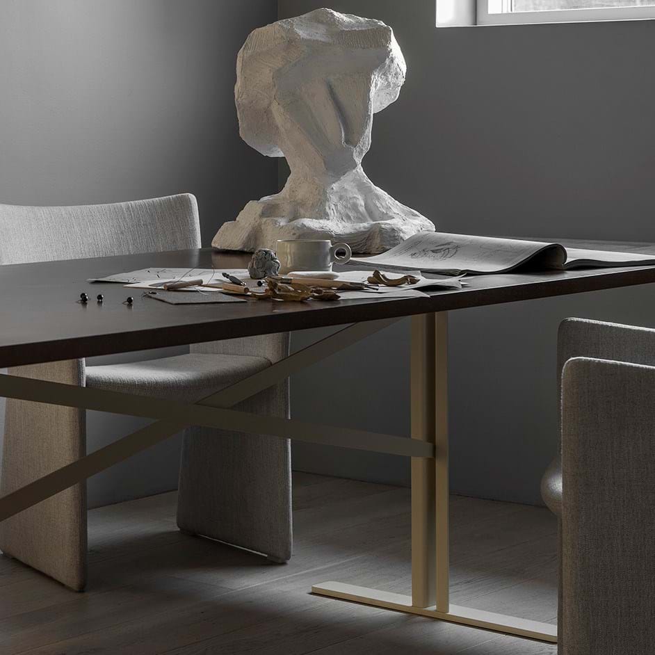 Ferric Table FE-02 från Vålamagasinet Matbord, Massproductions, Image-2