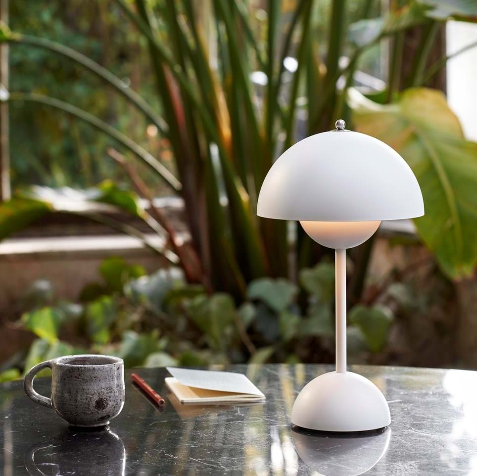 Flowerpot Portable Table Lamp VP9 från Vålamagasinet Portabla lampor, &Tradition, Image-2