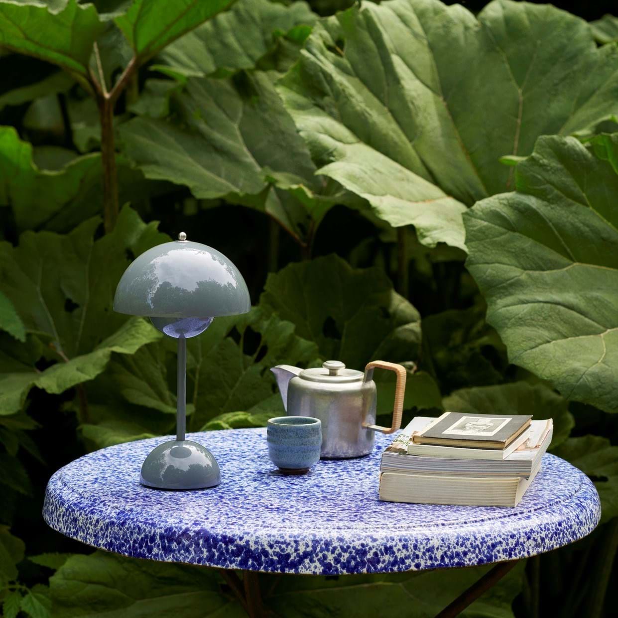 Flowerpot Portable Table Lamp VP9 från Vålamagasinet Portabla lampor, &Tradition, Image-2