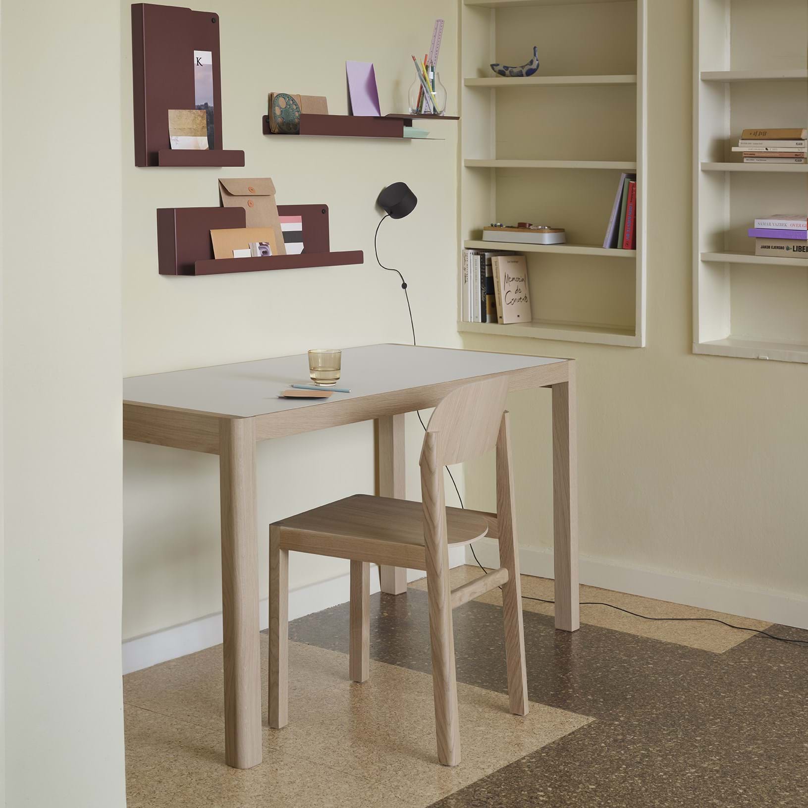 Folded Shelves 51x22 cm från Vålamagasinet Hyllor, Muuto, Image-3