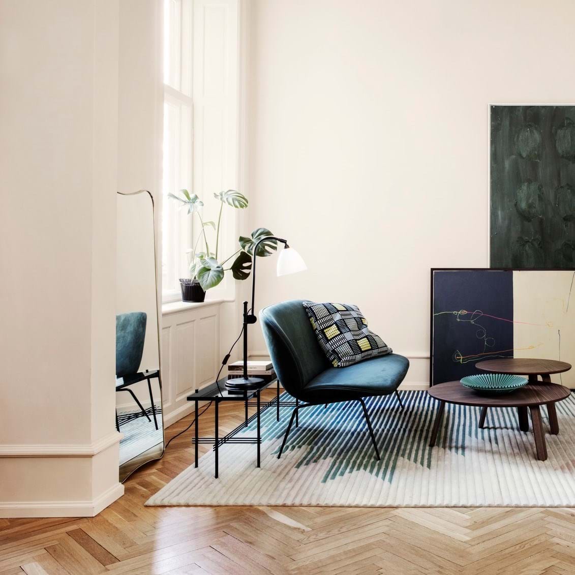 TS Console Rectangular 1 Rack Black Frame från Vålamagasinet Skänkar och sideboards, Gubi, Image-5