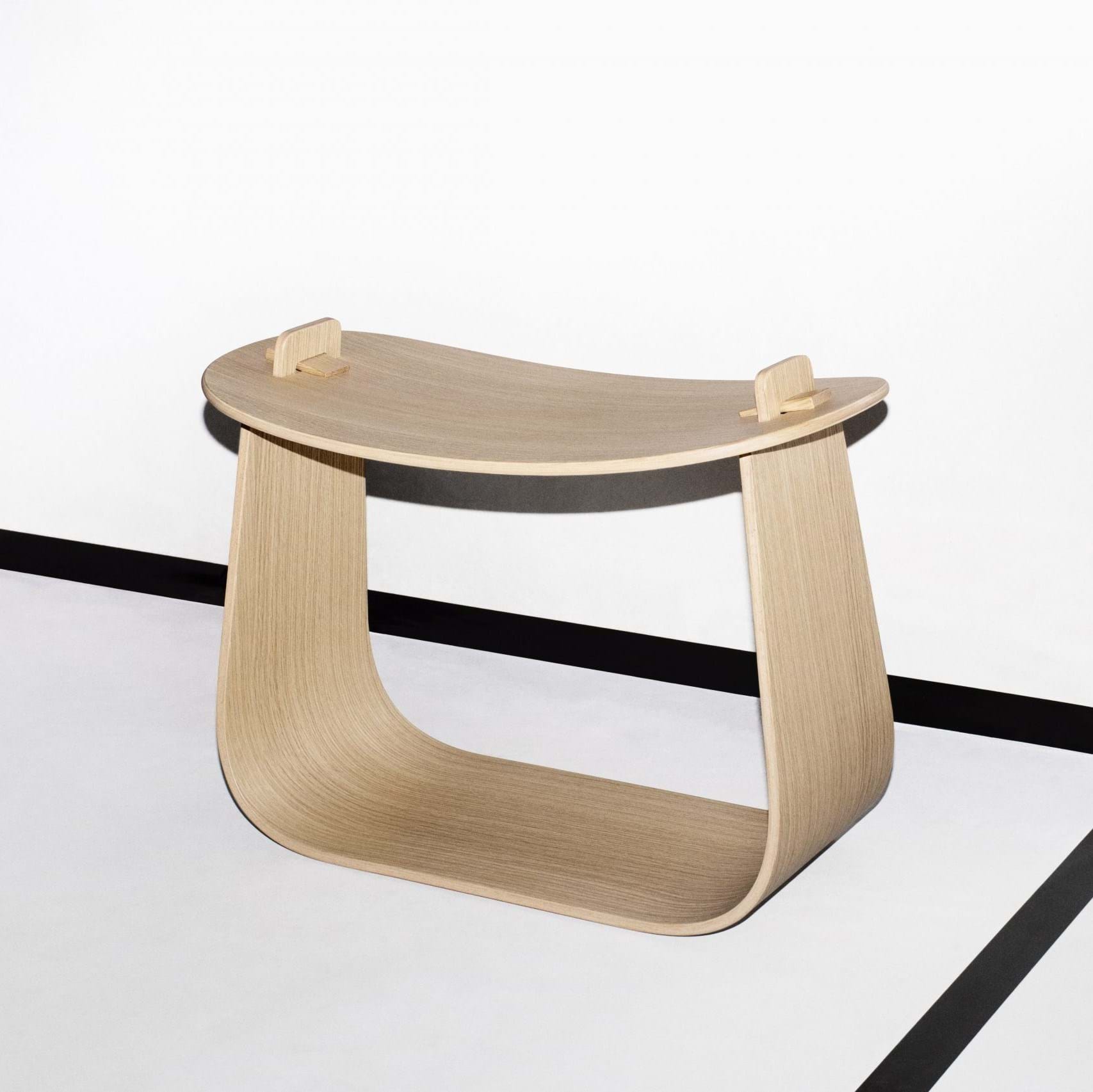 Harry Stool HA-02 från Vålamagasinet Pallar och bänkar, Massproductions, Image-2