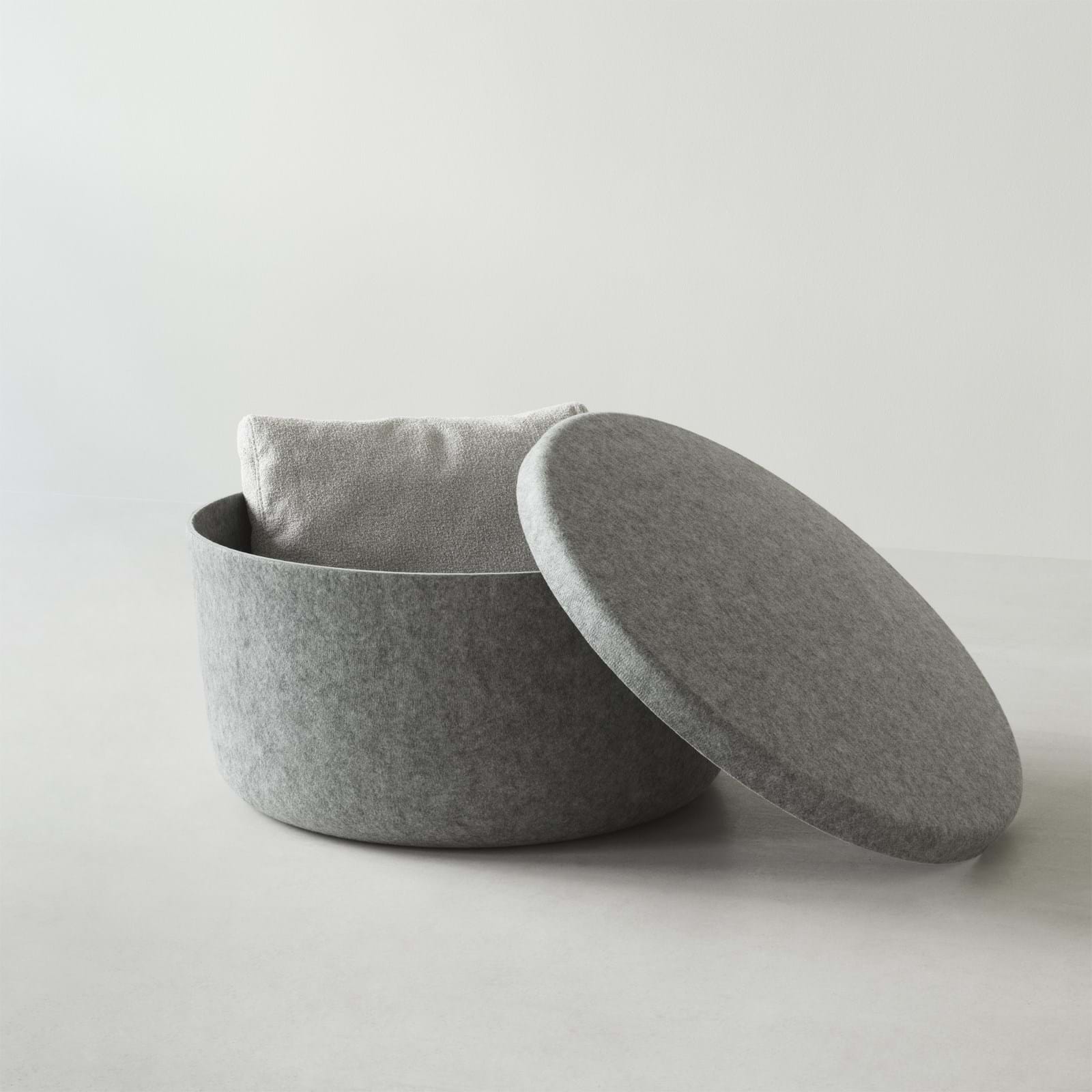 Hide Storage Pouf Large från Vålamagasinet Pallar och bänkar, Normann Copenhagen, Image-4
