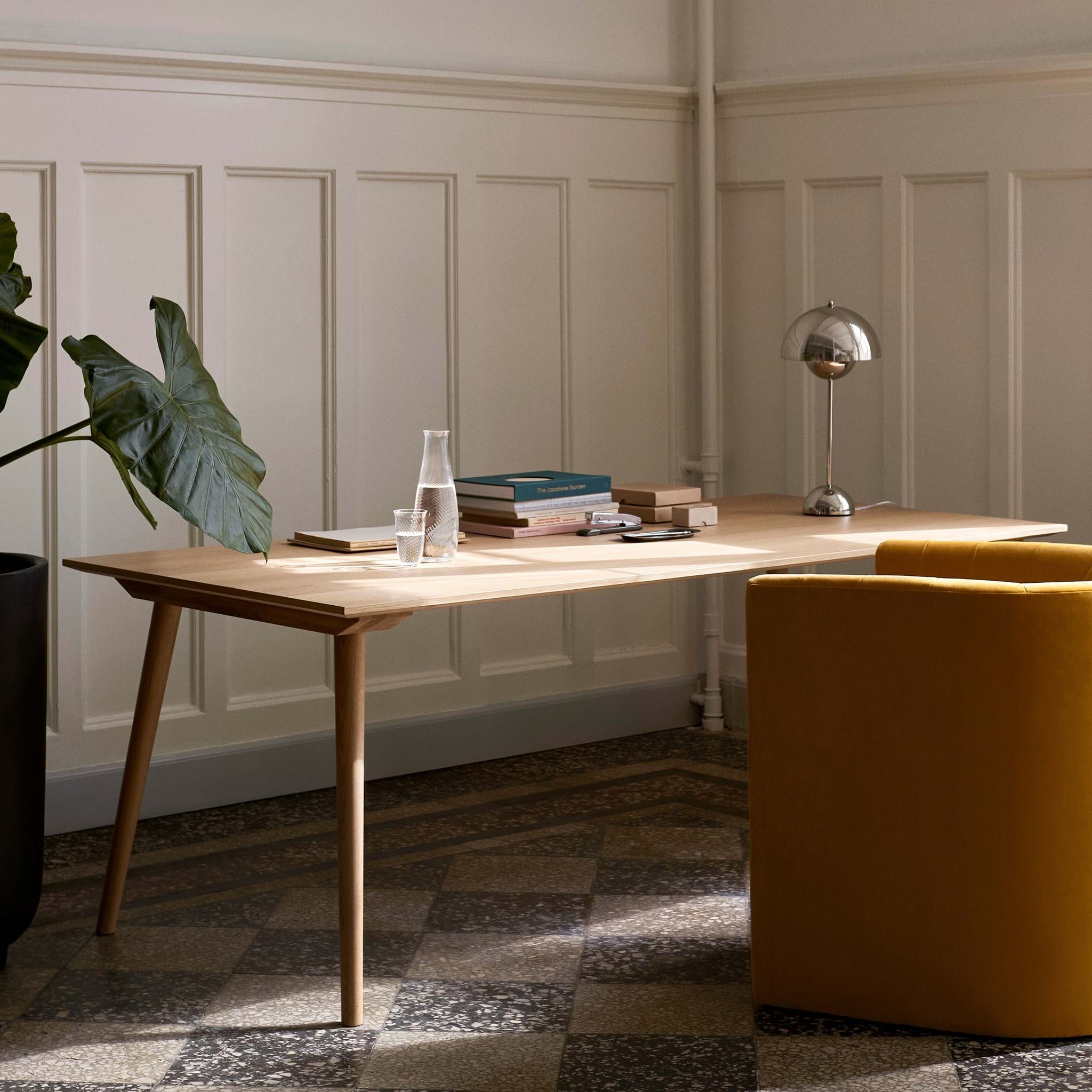 In Between Table SK5 från Vålamagasinet Matbord, &Tradition, Image-4