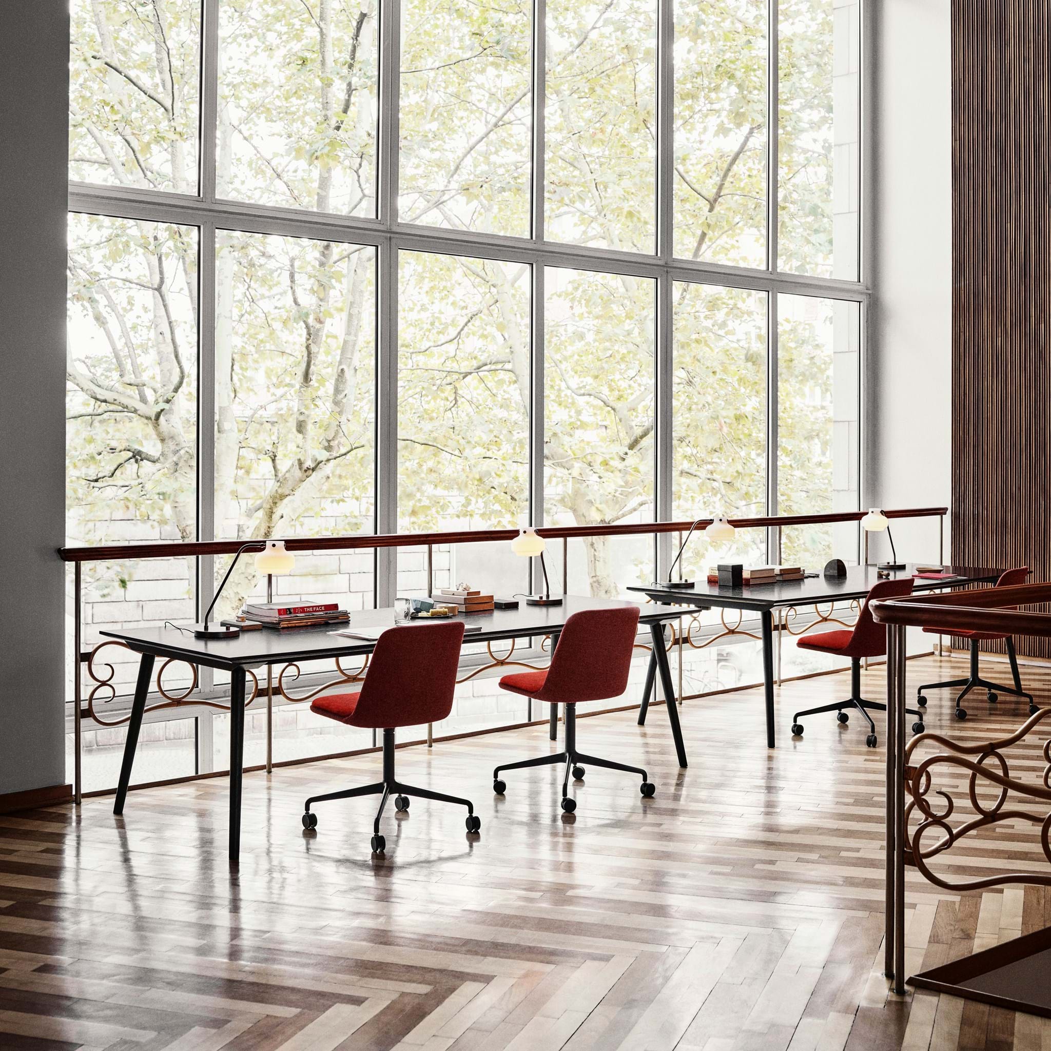 In Between Table SK6 från Vålamagasinet Matbord, &Tradition, Image-6