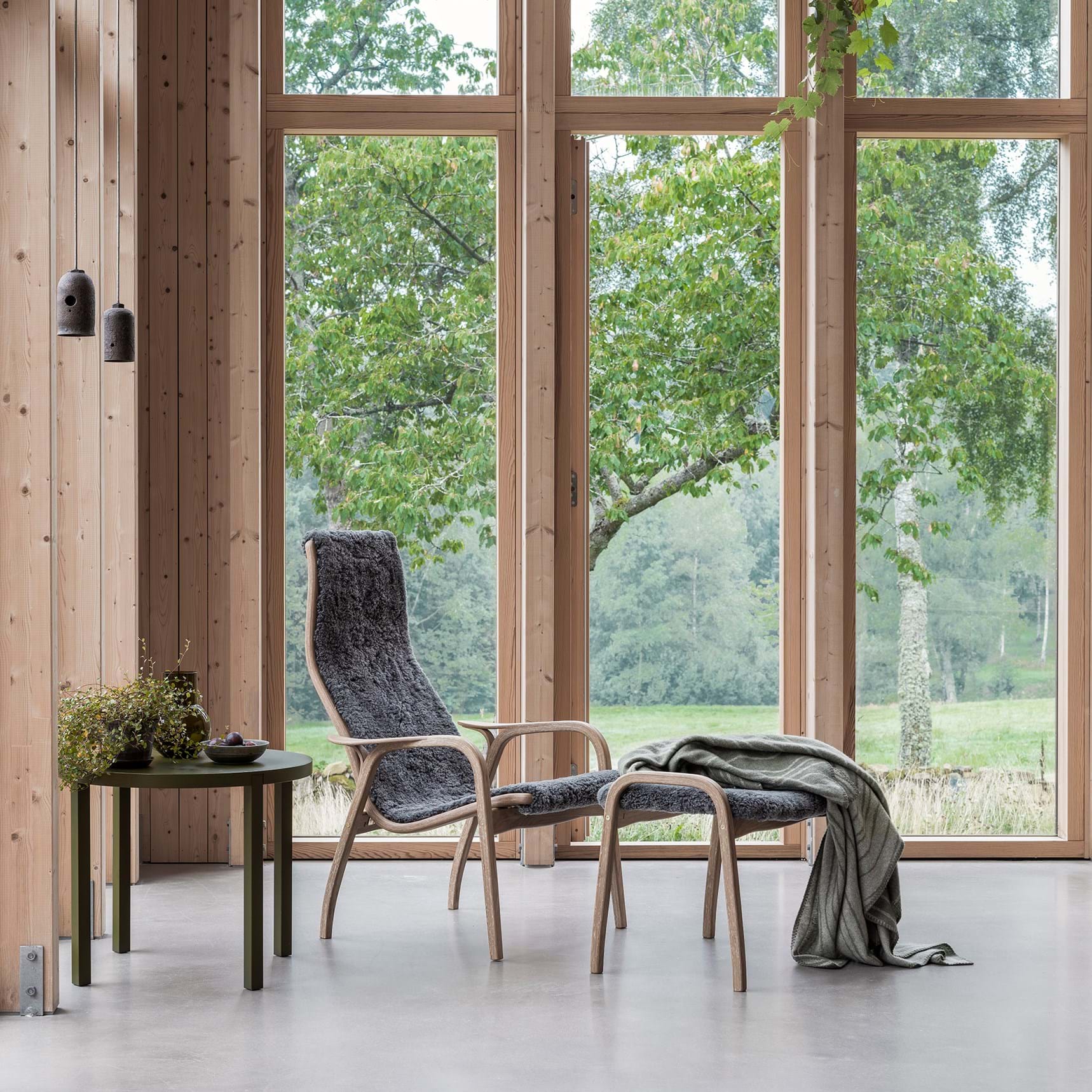 Lamino Fåtölj + Pall - Valnöt från Vålamagasinet Fåtöljer, Swedese, Image-4