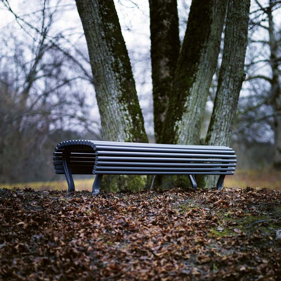 Jujol Bänk Smal från Vålamagasinet Pallar och bänkar utemöbler, Byarums Bruk, Image-2