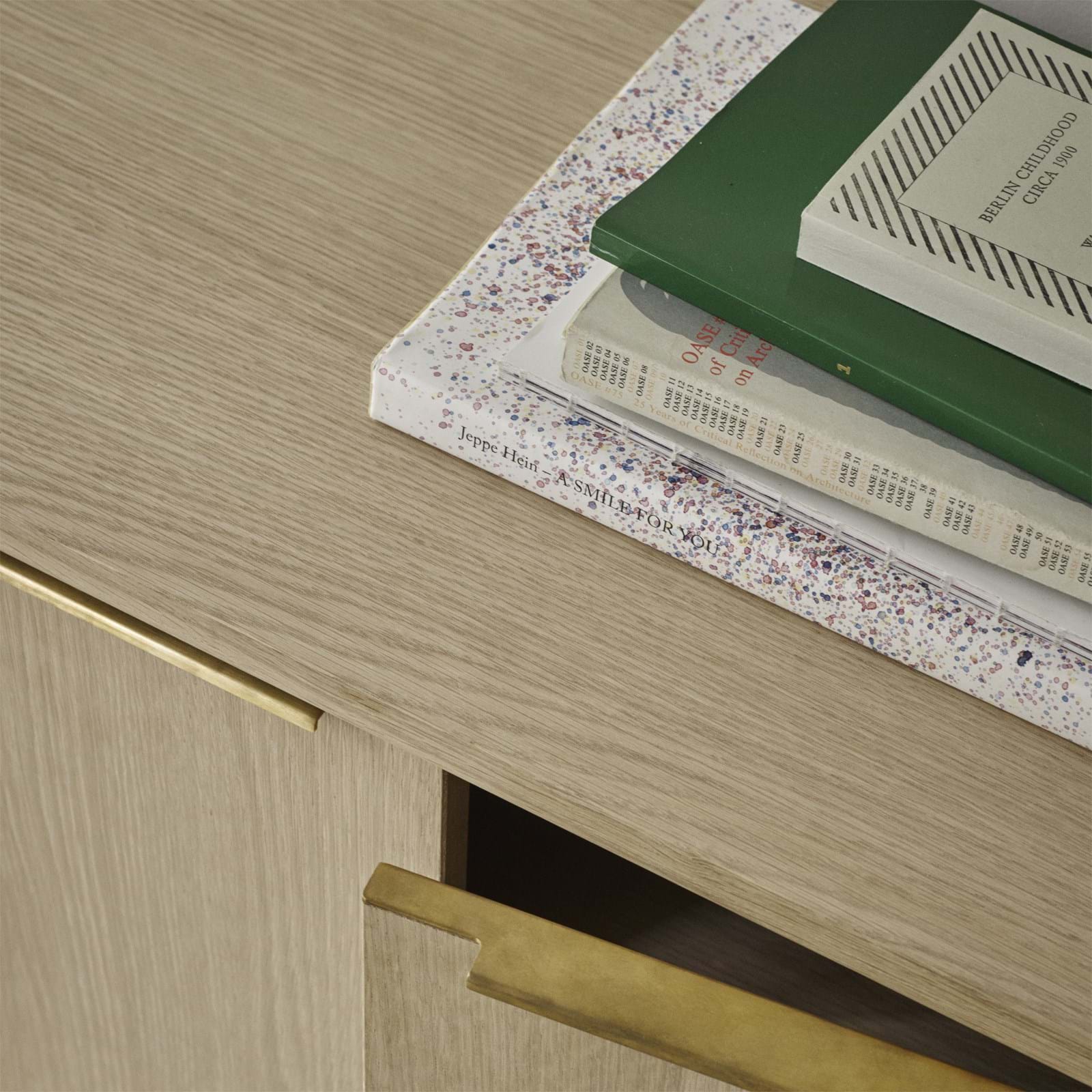 Jut High Cabinet från Vålamagasinet Skåp och vitrinskåp, Skagerak, Image-4