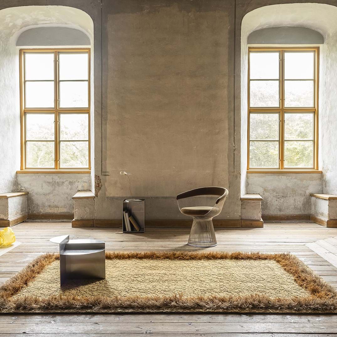 Feather från Vålamagasinet Ullmattor, Kasthall, Image-2