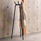 Knit Coat Rack från Vålamagasinet Galgar och hängare, HAY, Image-3