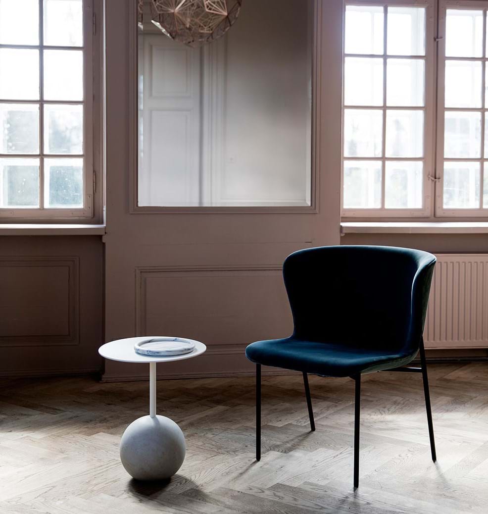 Knock Out Runt Bord Hög från Vålamagasinet Sidobord, Friends & Founders, Image-3