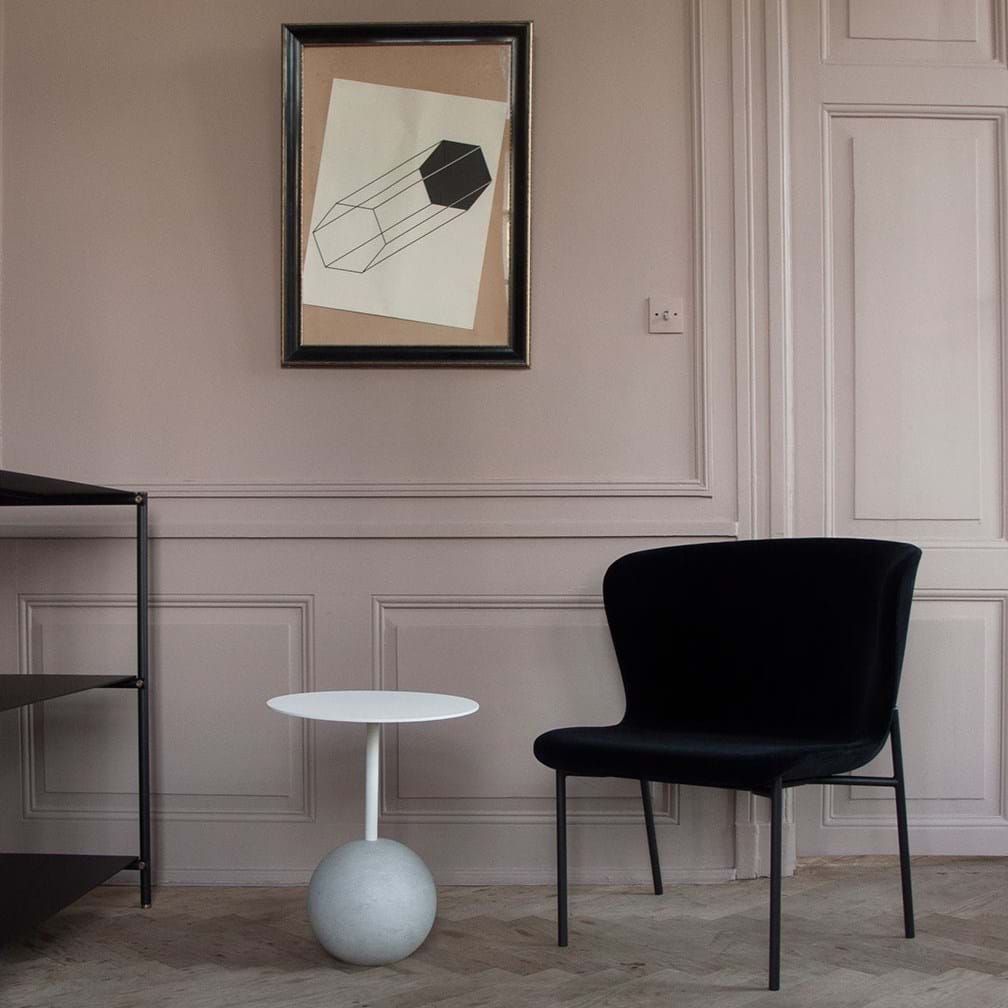 Knock Out Runt Bord Hög från Vålamagasinet Sidobord, Friends & Founders, Image-4