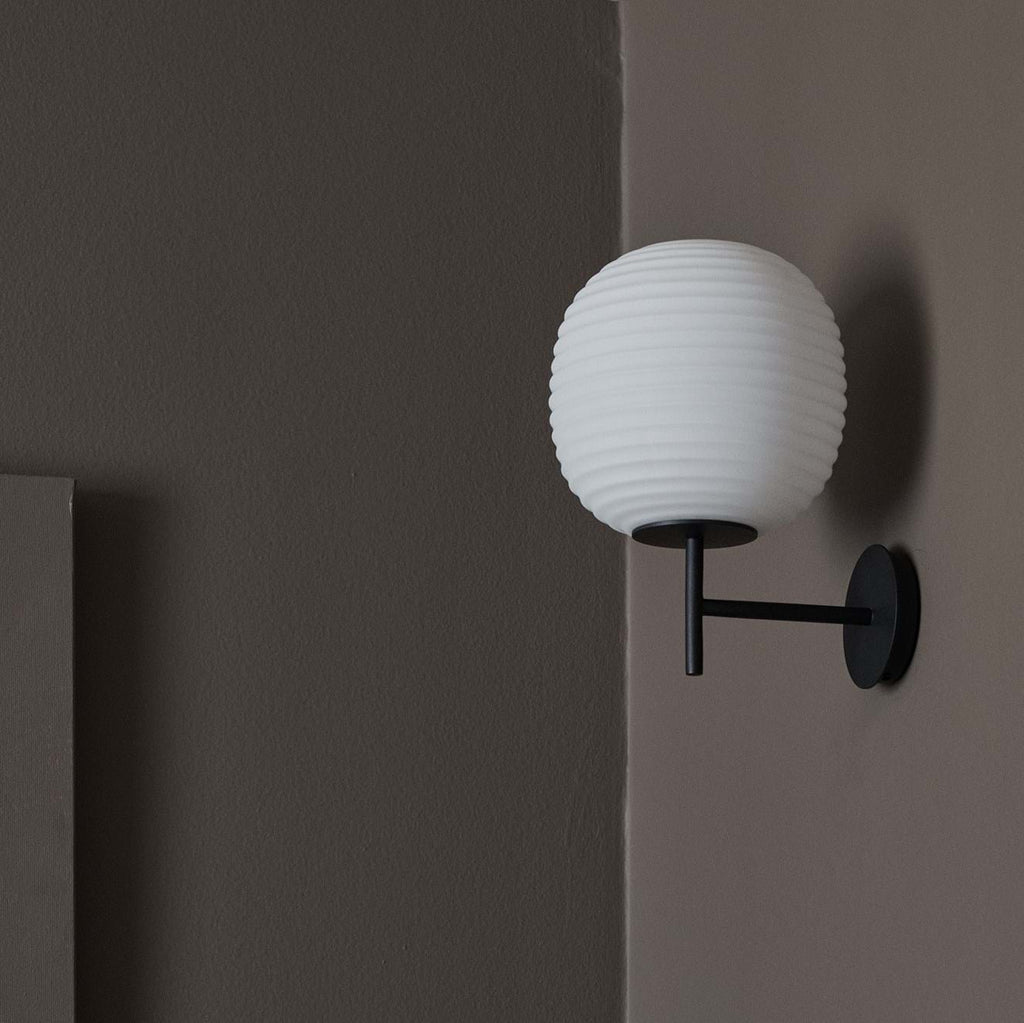 Lantern Wall Lamp från Vålamagasinet Vägglampor, New Works, Image-2
