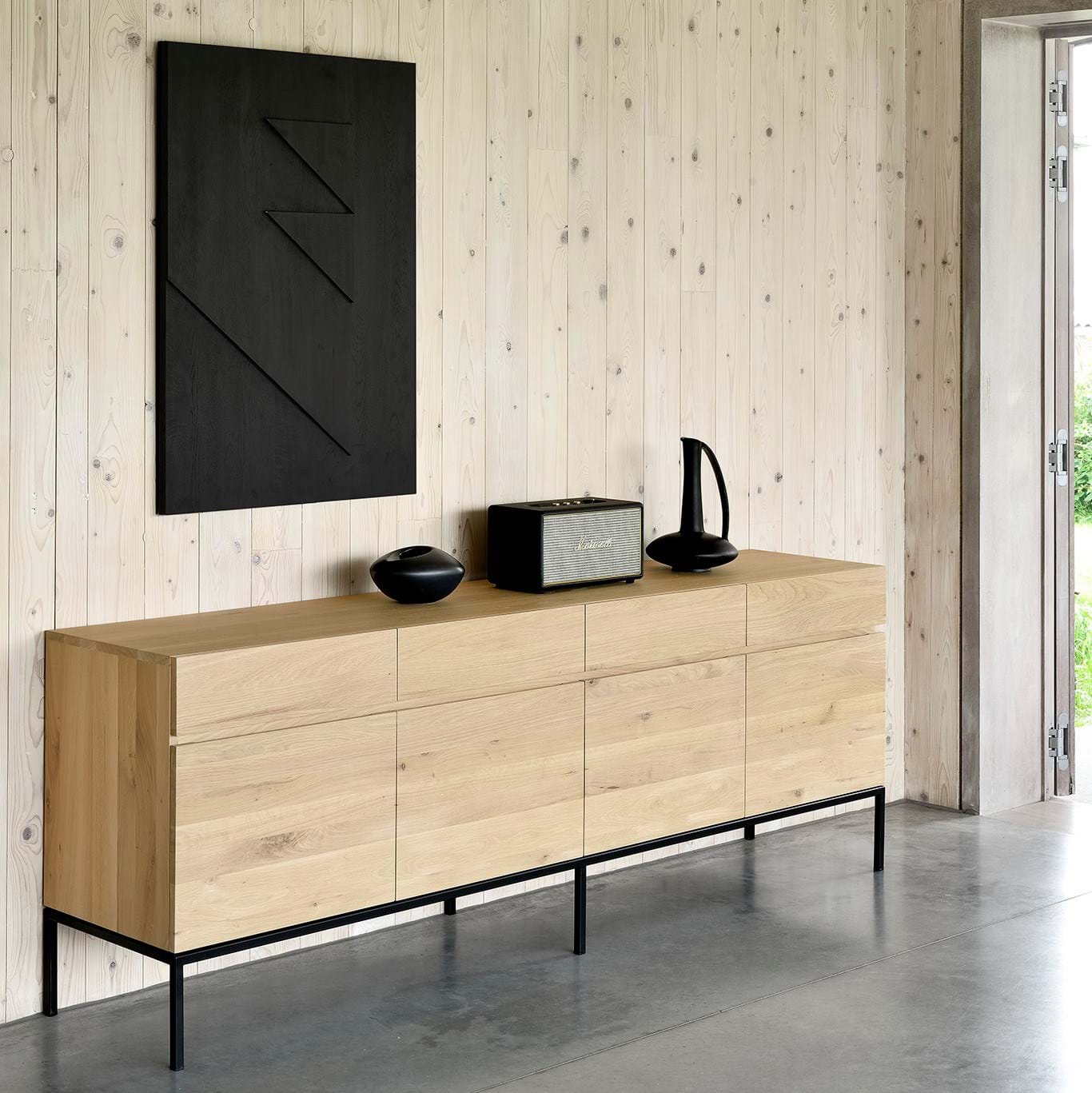 Ligna Sideboard 4 Doors/4 Drawers - Oak från Vålamagasinet Skänkar och sideboards, Ethnicraft, Image-3