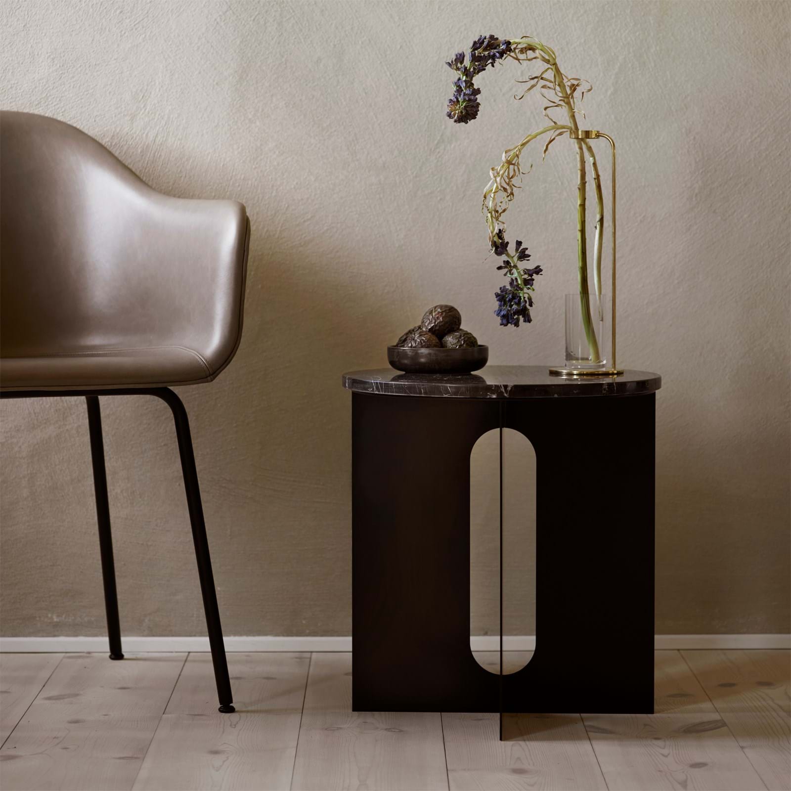 Androgyne Side Table från Vålamagasinet Sidobord, Audo Copenhagen, Image-2