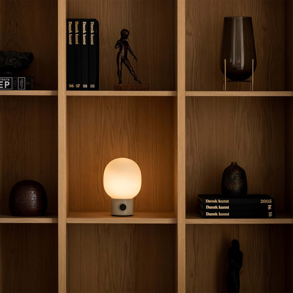 JWDA Table Lamp Portable från Vålamagasinet Portabla lampor, Audo Copenhagen, Image-3