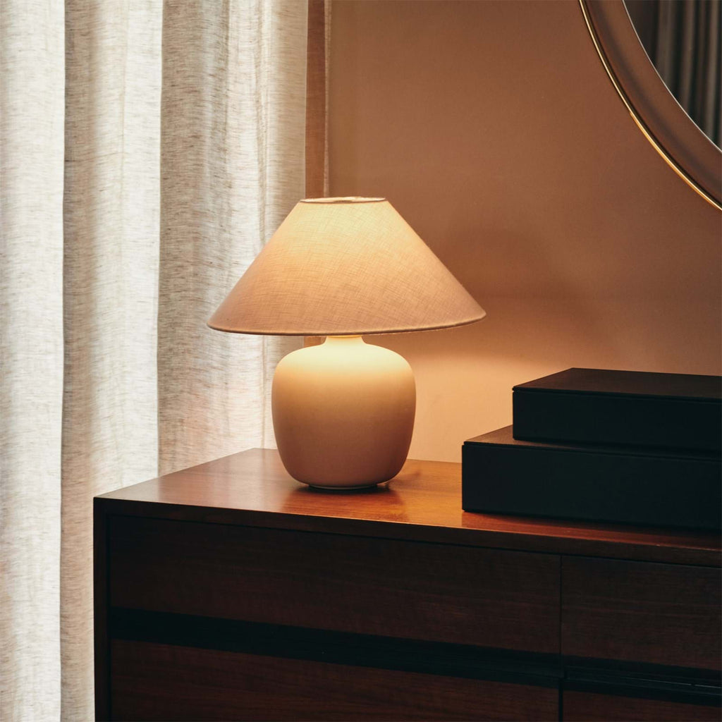 Torso Table Lamp 37 från Vålamagasinet Bordslampor, Audo Copenhagen, Image-4