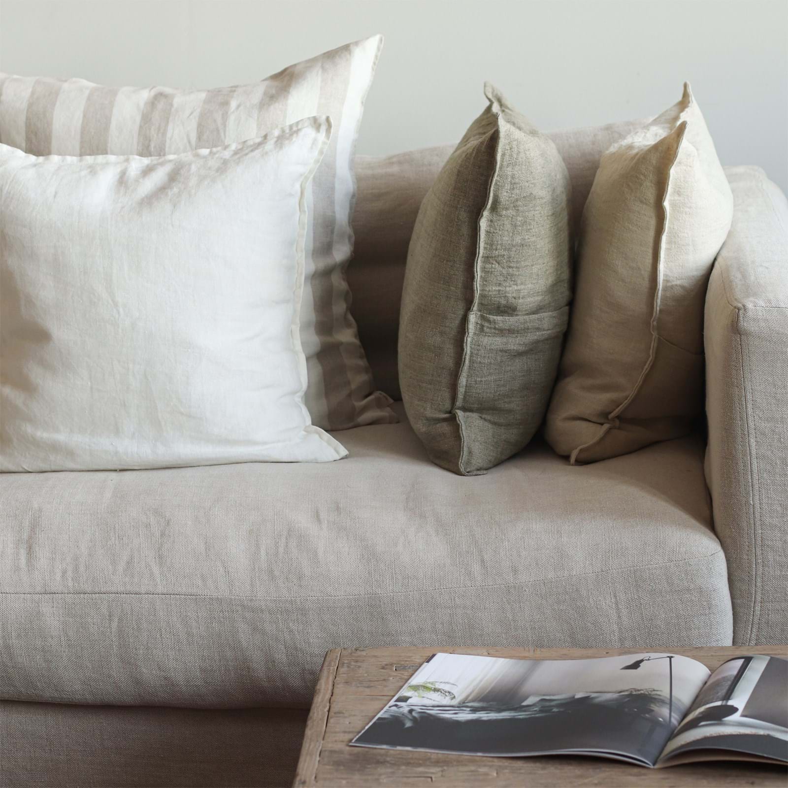 Marion Cushion Cover 50x50 från Vålamagasinet Prydnadskuddar, Tell Me More, Image-2