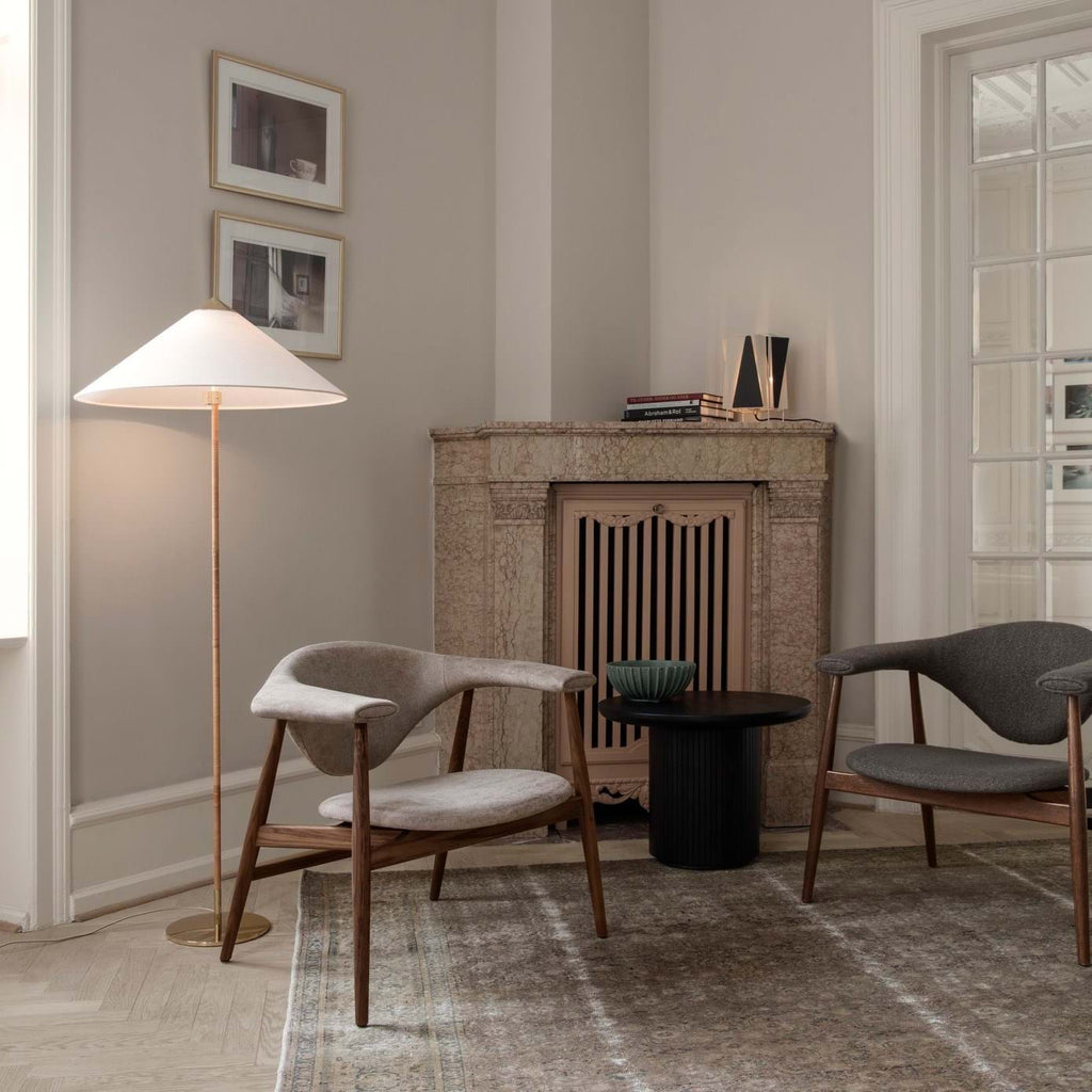 Masculo Lounge Chair Wood Base American Walnut från Vålamagasinet Fåtöljer, Gubi, Image-2