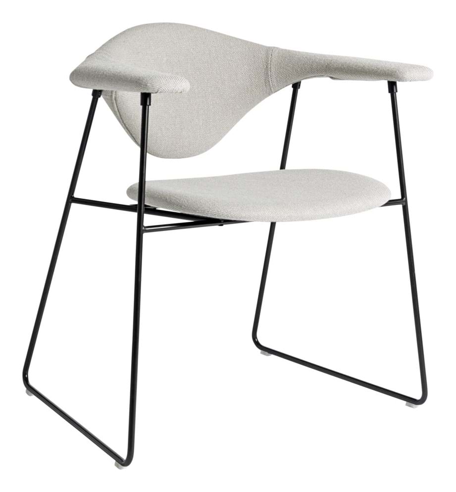 Masculo Dining Chair Fully Upholstered Sledge Base Black från Vålamagasinet Matstolar, Gubi, Image-1
