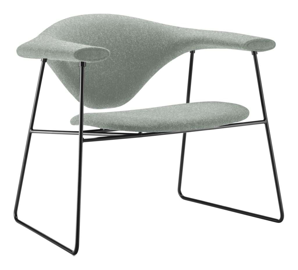 Masculo Lounge Chair Sledge Base Black Matt från Vålamagasinet Fåtöljer, Gubi, Image-1