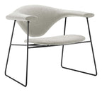 Masculo Lounge Chair Sledge Base Black Matt från Vålamagasinet Fåtöljer, Gubi, Image-1