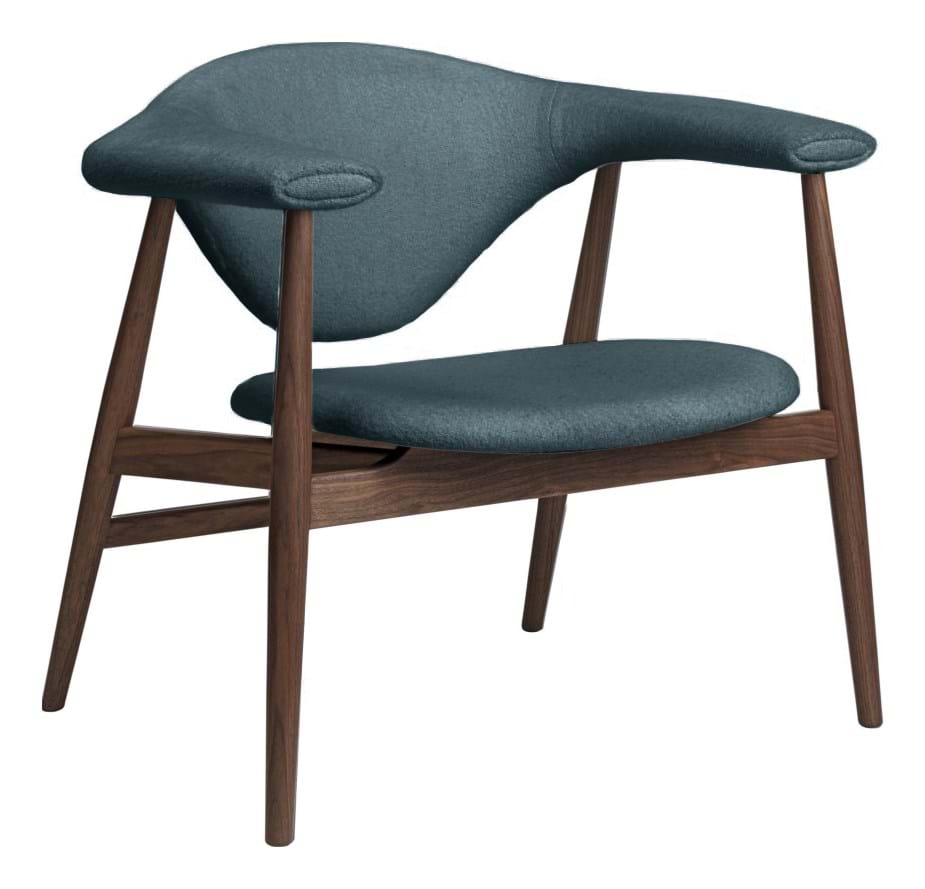Masculo Lounge Chair Wood Base American Walnut från Vålamagasinet Fåtöljer, Gubi, Image-1