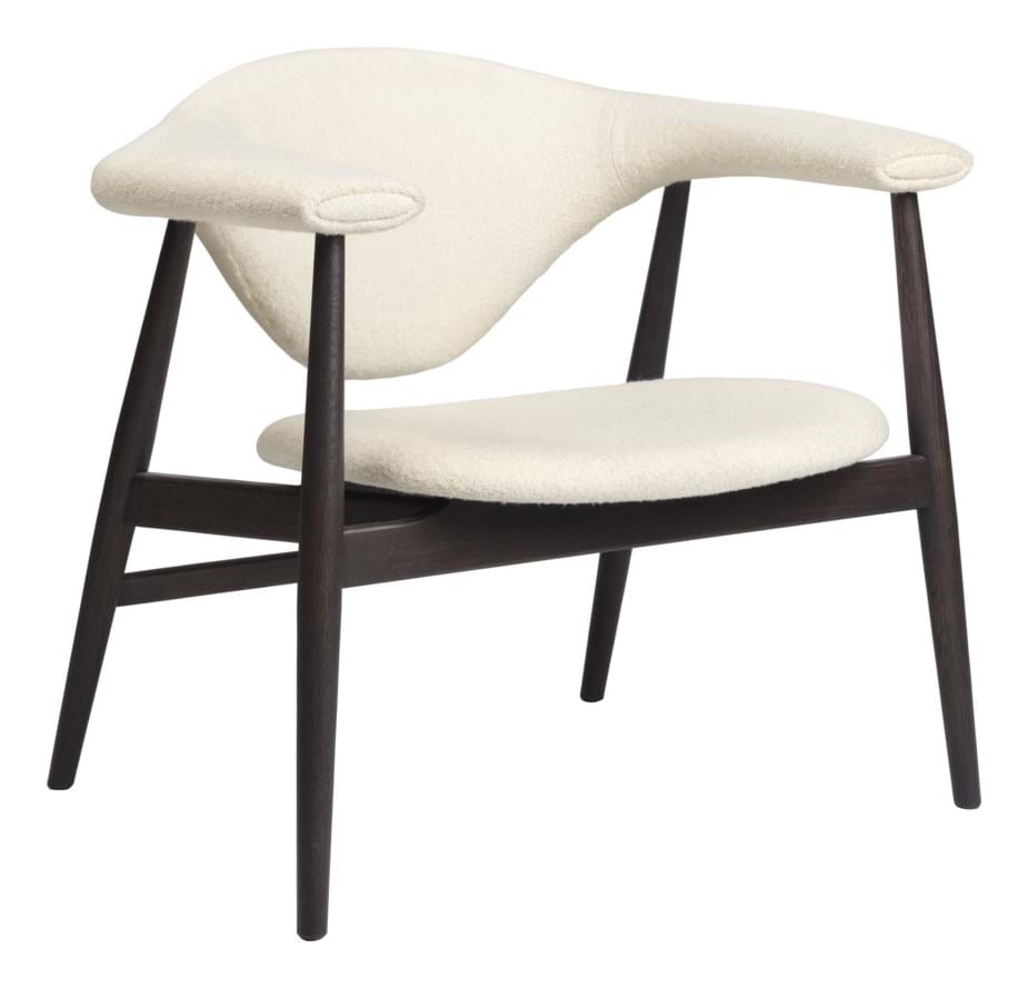 Masculo Lounge Chair Wood Base Black Ash från Vålamagasinet Fåtöljer, Gubi, Image-1