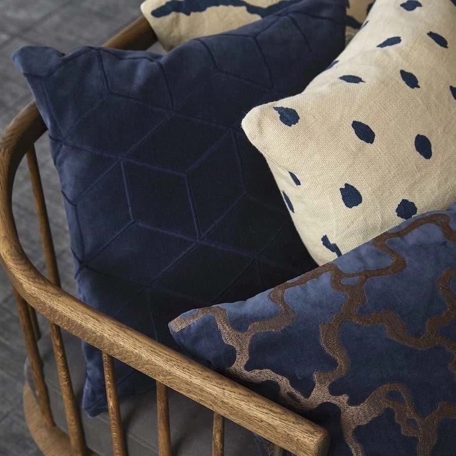 Vir Velvet Cushion Cover 50x50 från Vålamagasinet Prydnadskuddar, Chhatwal & Jonsson, Image-2