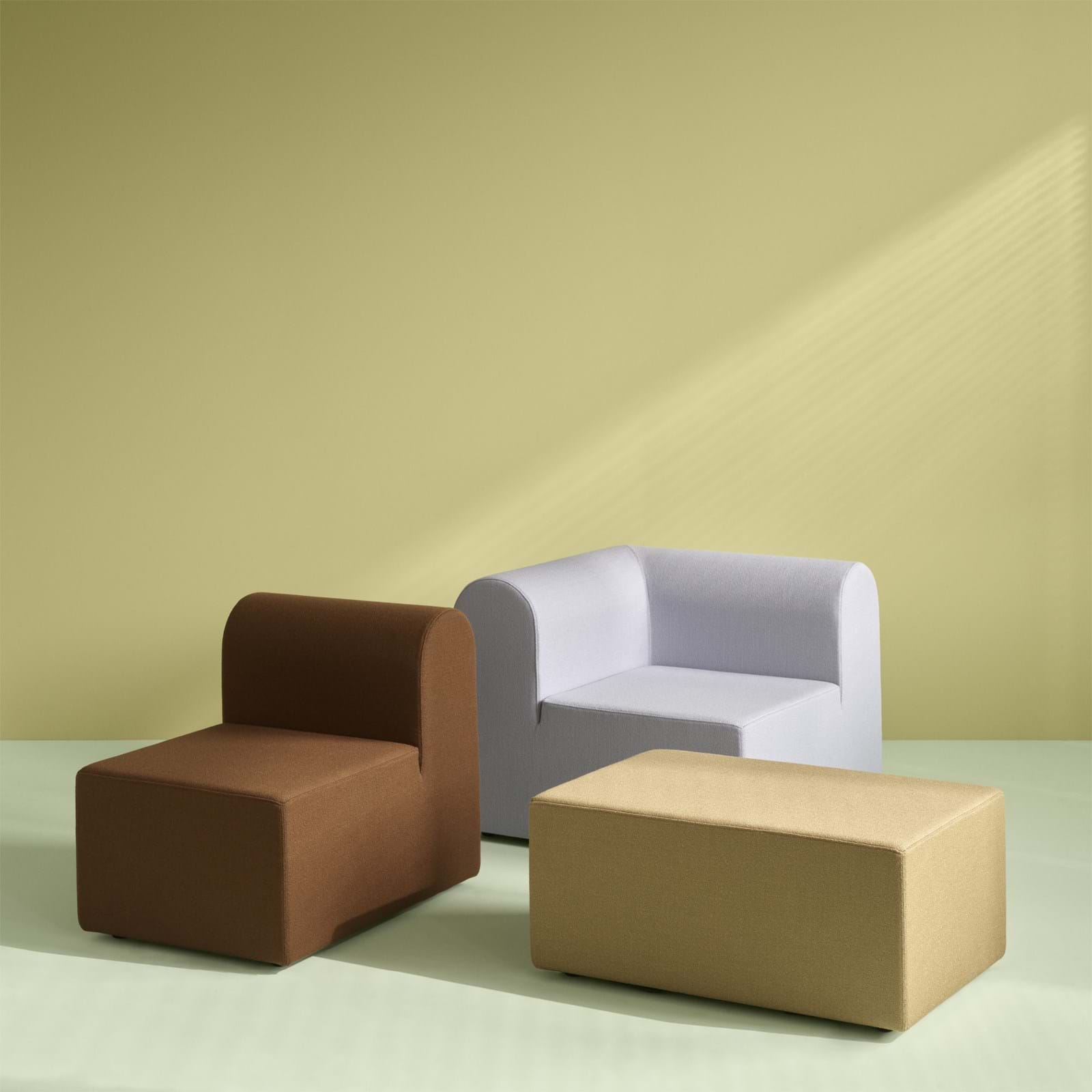 Paradigm Two-Seater Sofa från Vålamagasinet Modulsoffor, Montana, Image-2