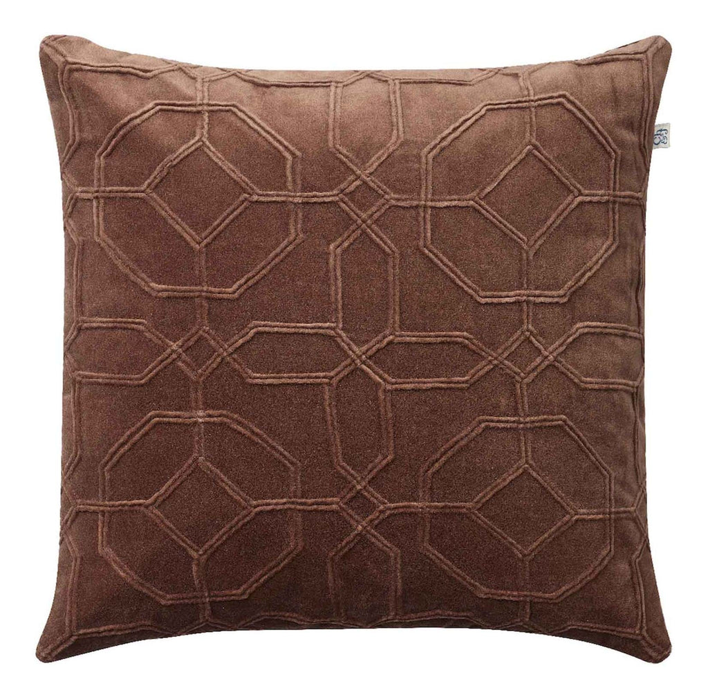 Nandi Velvet Cushion 50x50 från Vålamagasinet Prydnadskuddar, Chhatwal & Jonsson, Image-1