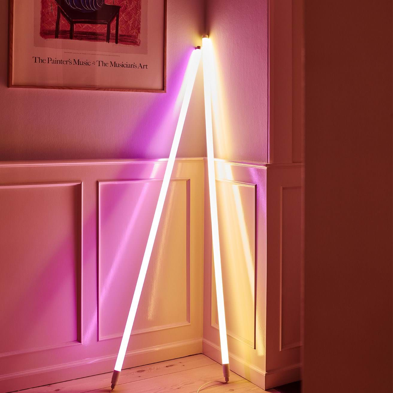 Neon Tube LED från Vålamagasinet Golvlampor, HAY, Image-2