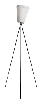 Oslo Wood Black Base från Vålamagasinet Golvlampor, Northern, Image-1