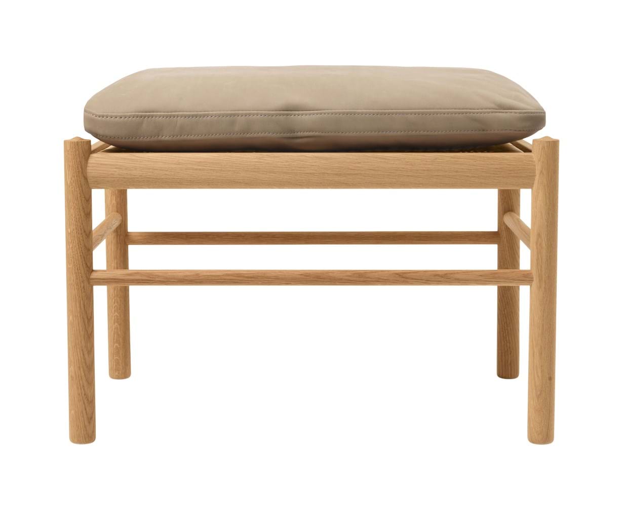 OW149 Colonial Fotpall från Vålamagasinet Fotpallar, Carl Hansen & Son, Image-1