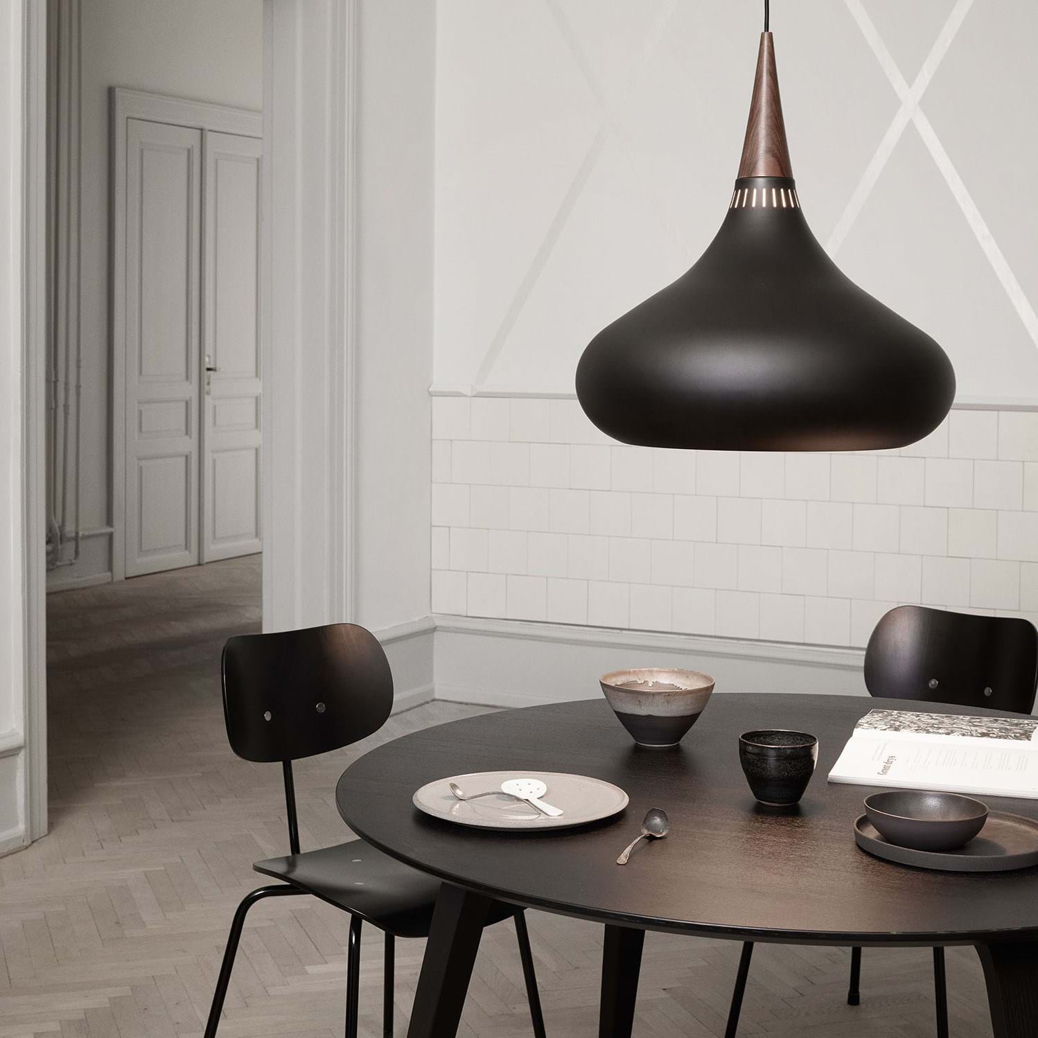 Orient Pendel Svart från Vålamagasinet Taklampor, Fritz Hansen, Image-2