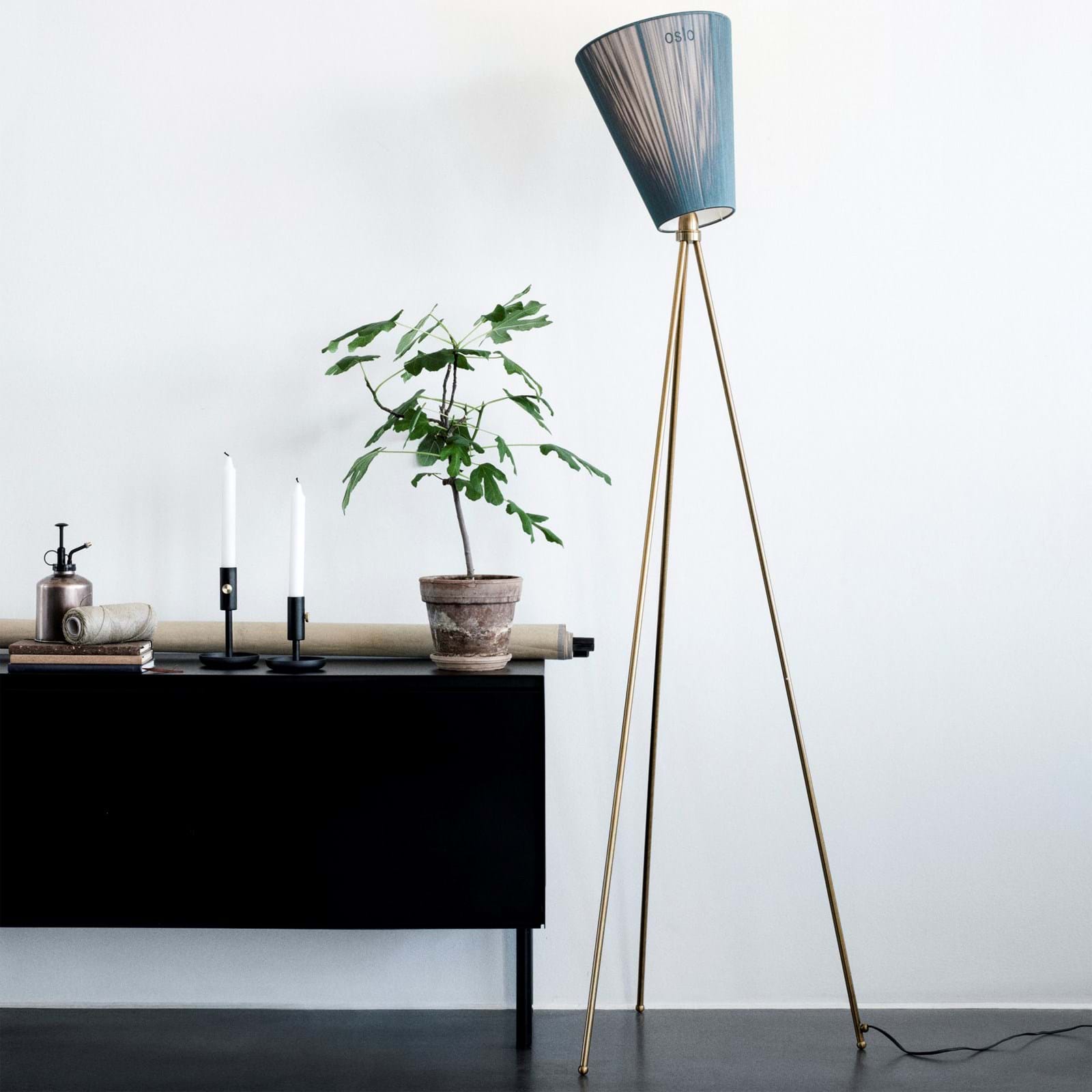 Oslo Wood Gold Base från Vålamagasinet Golvlampor, Northern, Image-2