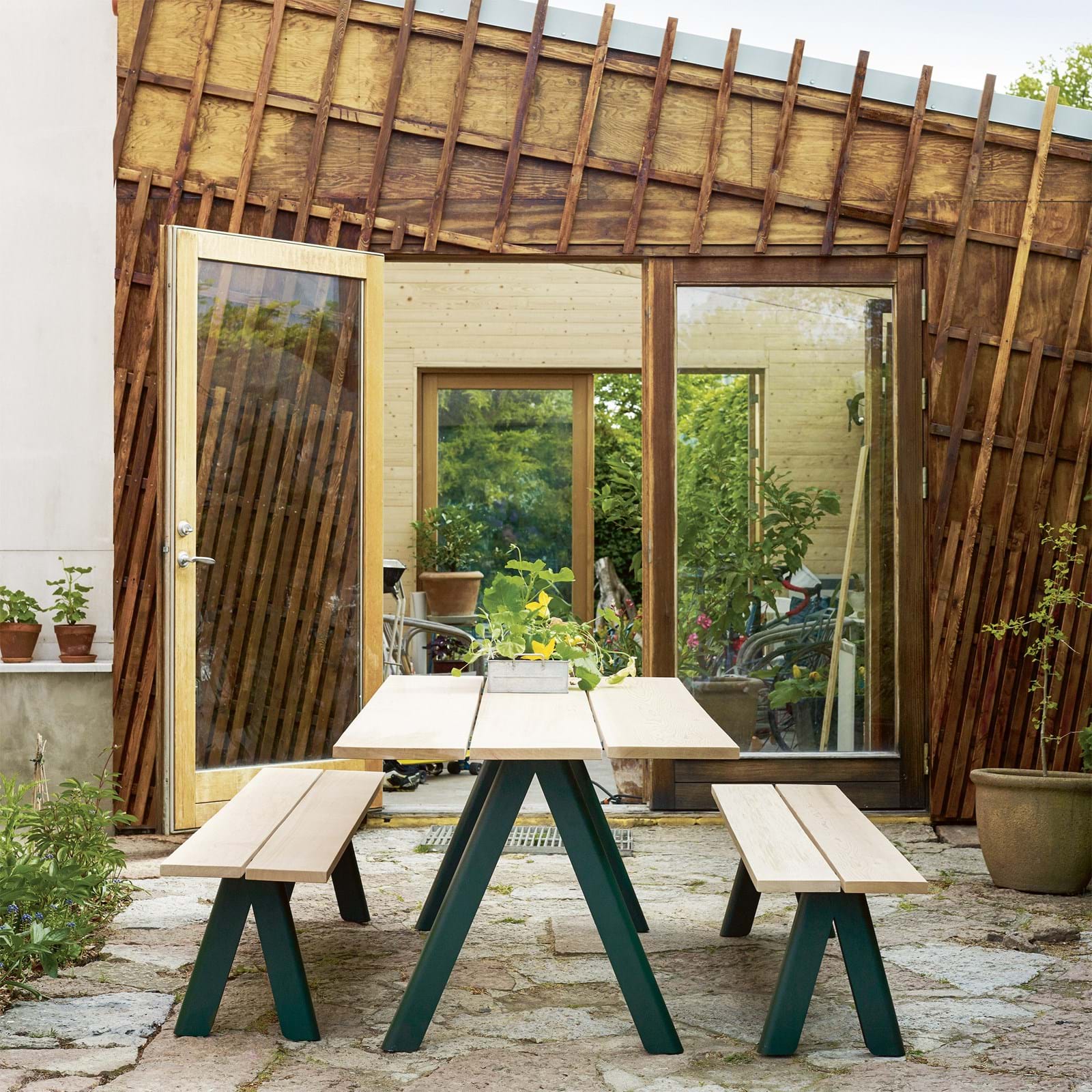 Overlap Bench från Vålamagasinet Pallar och bänkar utemöbler, Skagerak, Image-5