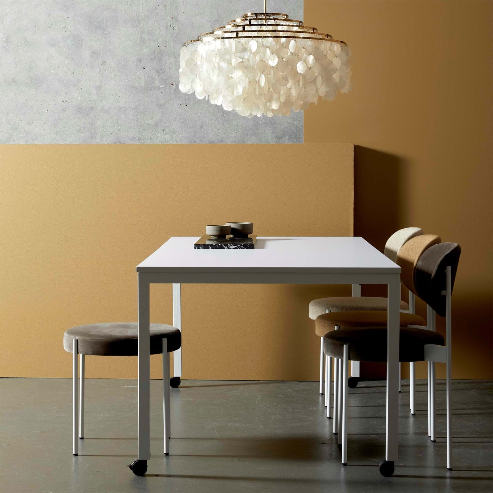 Panton Move Table från Vålamagasinet Matbord, Verpan, Image-4