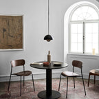 Pavilion Chair AV1 från Vålamagasinet Matstolar, &Tradition, Image-3