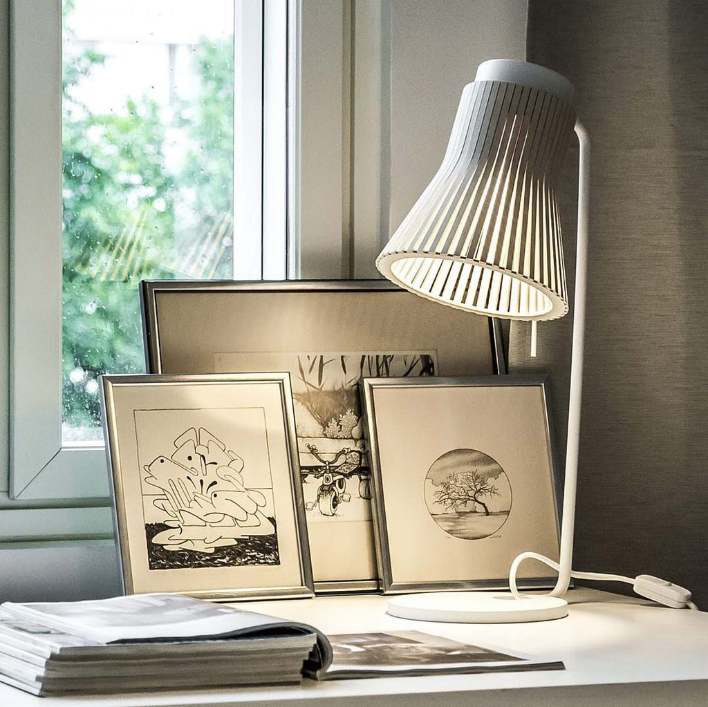 Petite 4620 från Vålamagasinet Bordslampor, Secto Design, Image-2