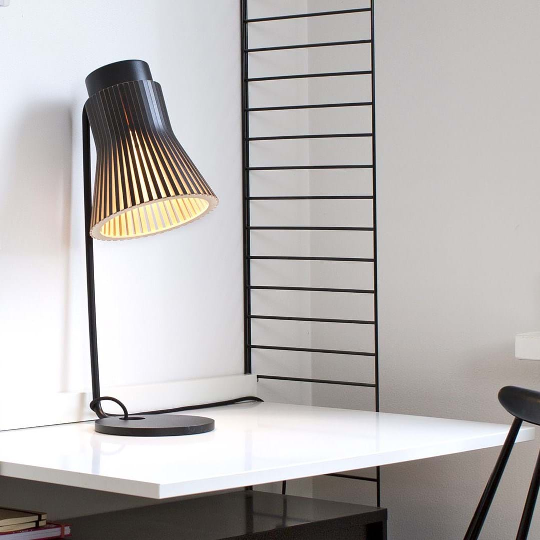 Petite 4620 från Vålamagasinet Bordslampor, Secto Design, Image-3