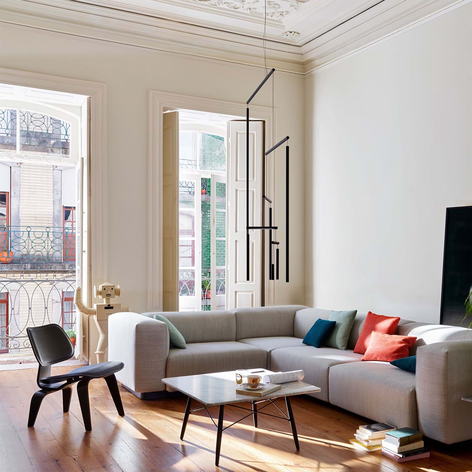 Plywood Group LCW från Vålamagasinet Fåtöljer, Vitra, Image-3